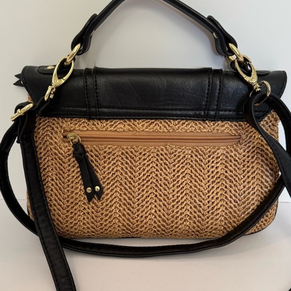 OLIVIA + JOY woven Straw Crossbody Bag - Picture 2 of 9